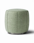 Huiselijke poef van groen stof met metalen basis 45 x 45 x 50cm
