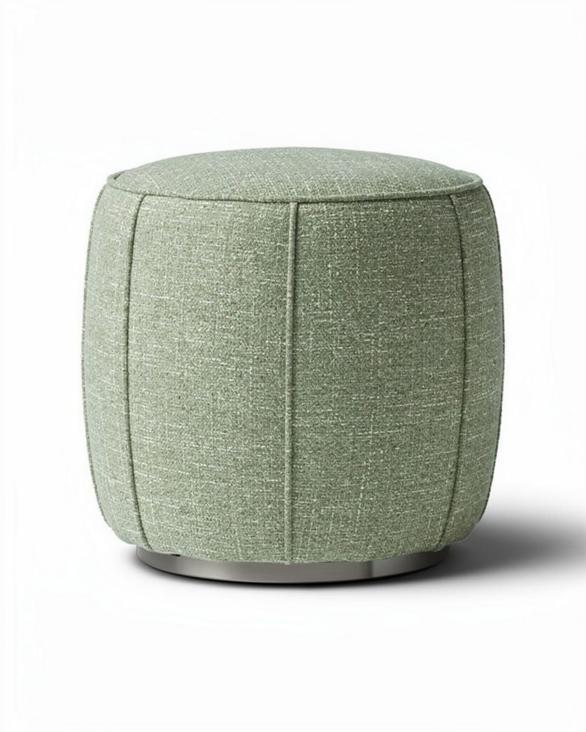 Huiselijke poef van groen stof met metalen basis 45 x 45 x 50cm